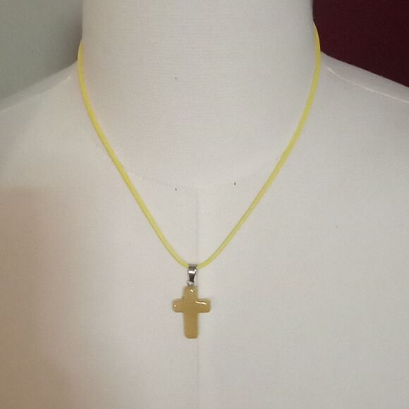 🦉Handcrafted Topaz Yellow Cross stone with yellow wax cotton wired necklace - Picture 1 of 4